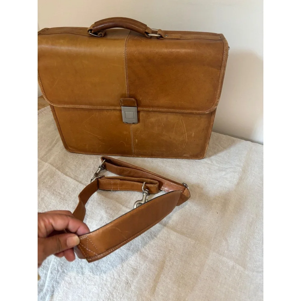 Vintage Tan Rich Leather Briefcase Bag PORT Incorporated Timeless, Academia